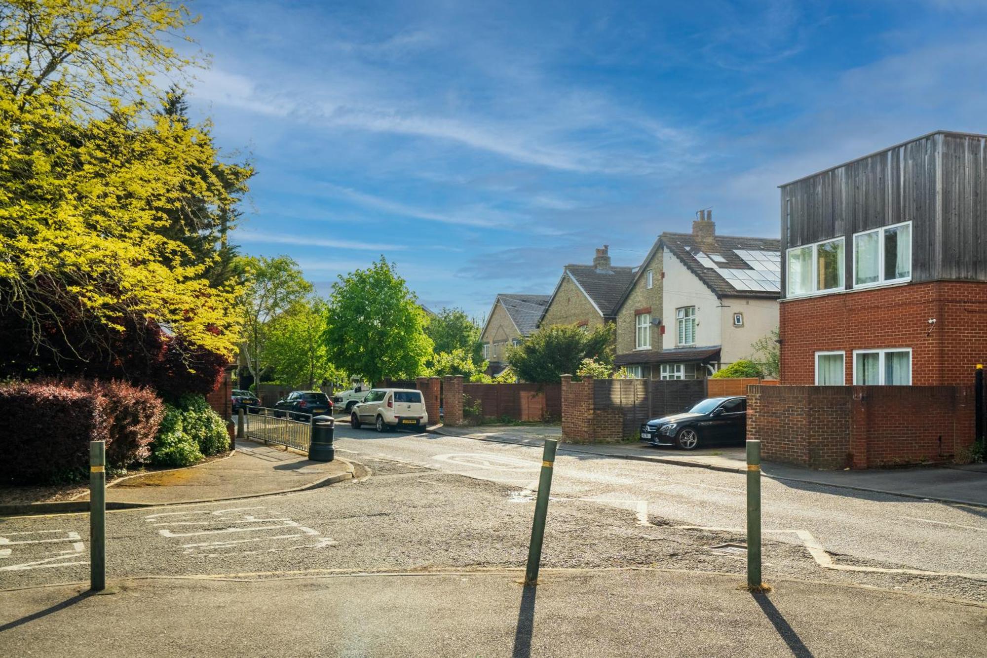Modern 2 Bedroom Apartment In Mitcham, London Exterior photo