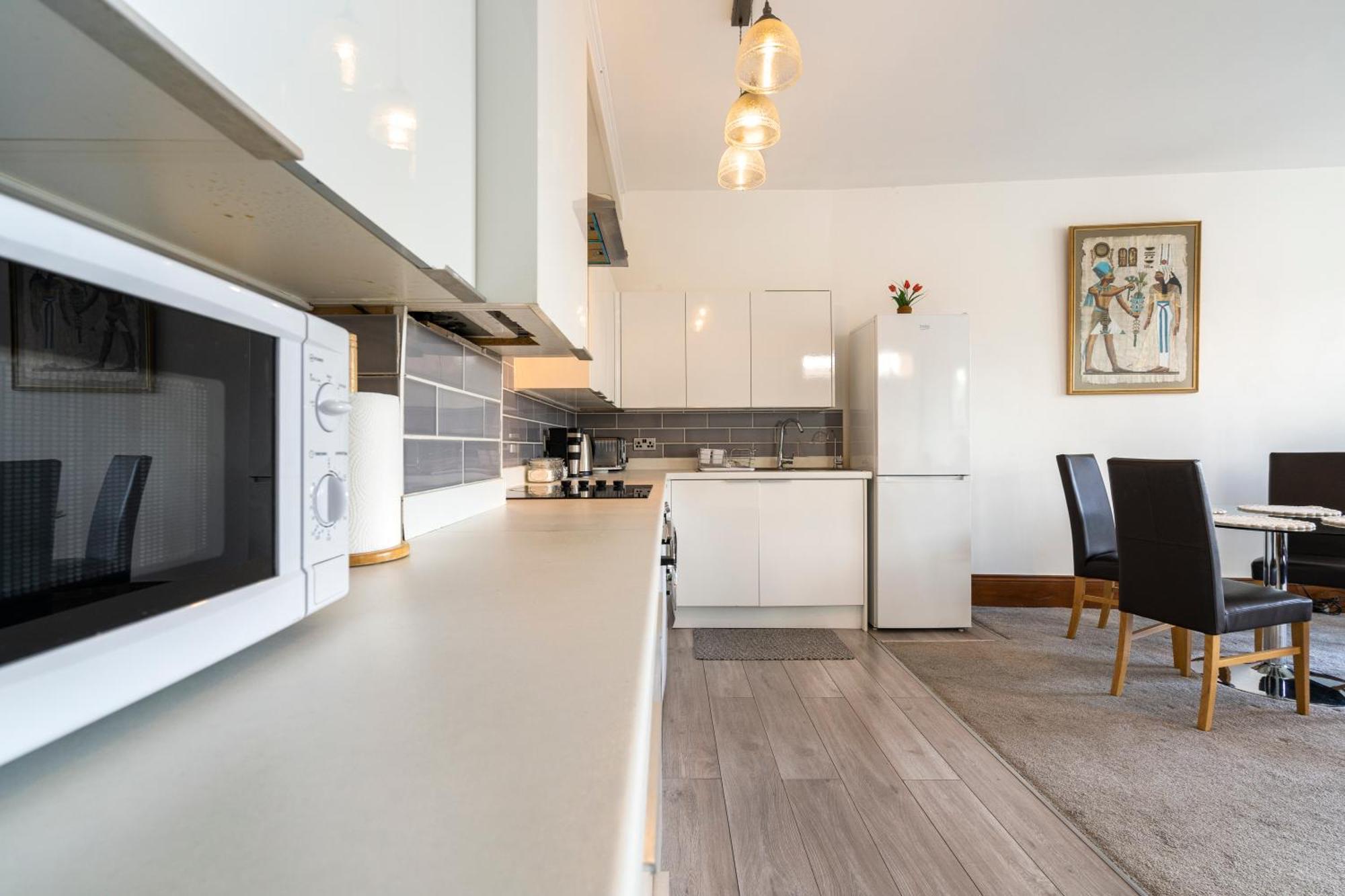 Modern 2 Bedroom Apartment In Mitcham, London Exterior photo